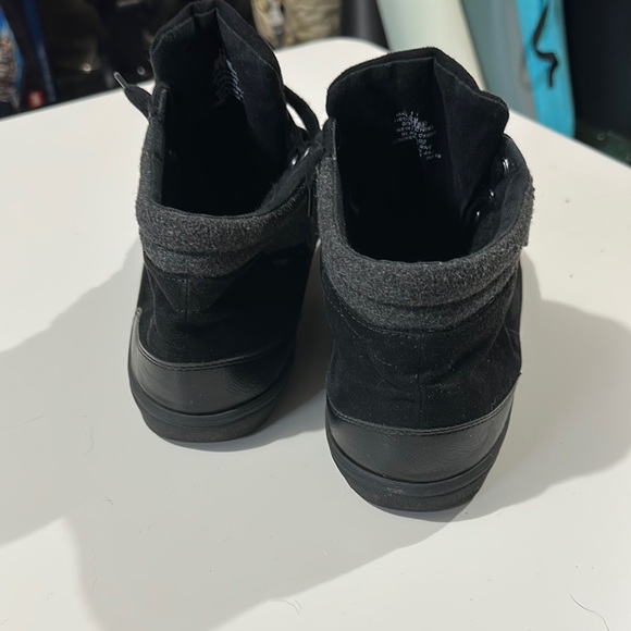 Old Navy Black High-Top Sneakers Suede Style - Picture 5 of 6